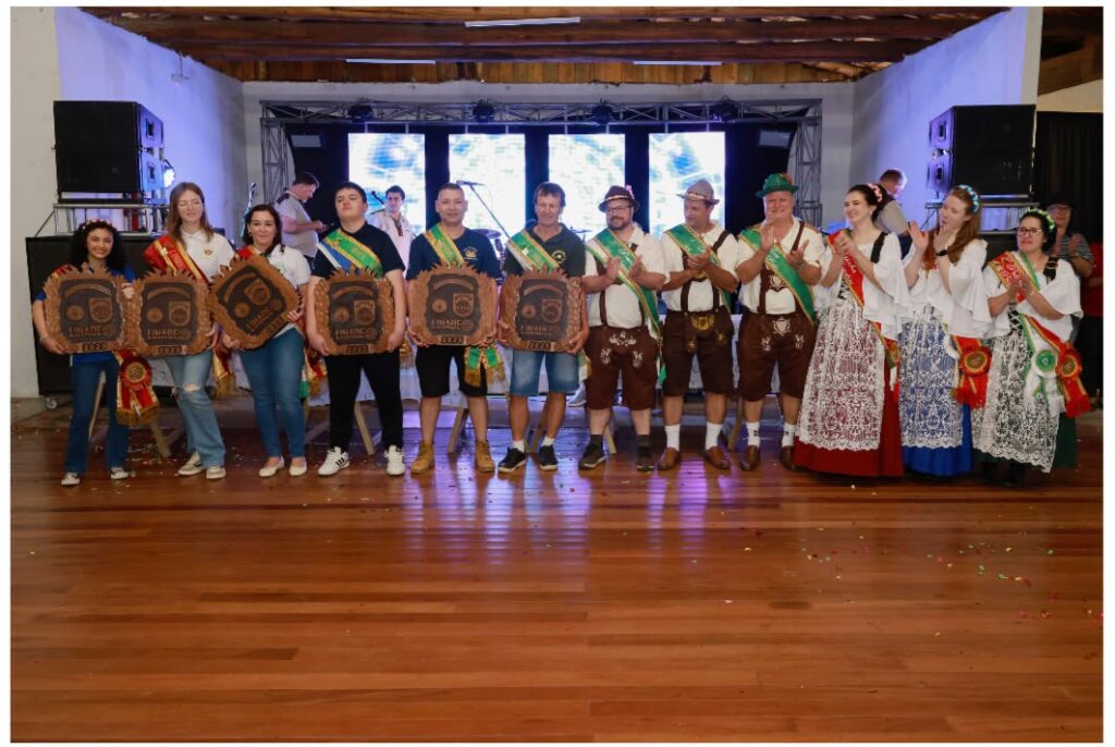 Joinville celebra tradição das sociedades de tiro com a 33ª Festa Rei dos Reis e Rainha das Rainhas